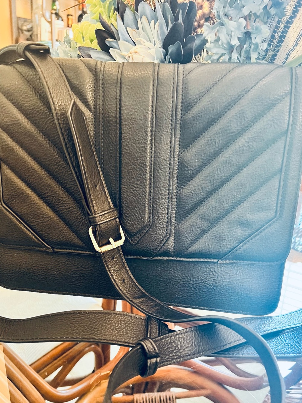 Steve Madden Black Tote/Crossbody Interior Logo-Lined Handbag